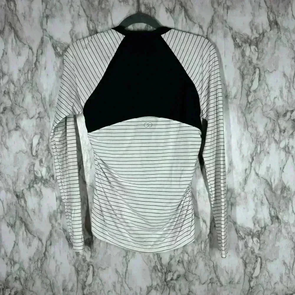 Calia Carrie Underwood White & Black Pinstriped Ruched Pull Over Top Size Small - Picture 2 of 6